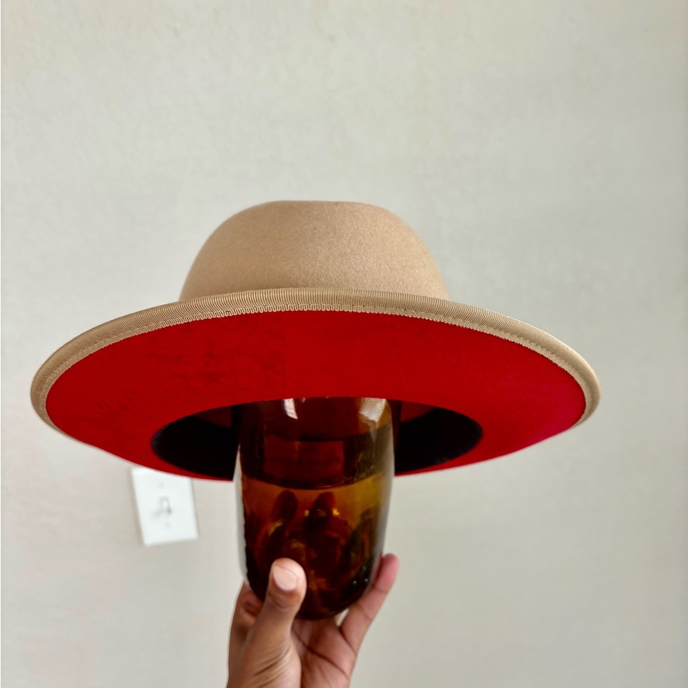 Stylish Tan and Red Men's Hat